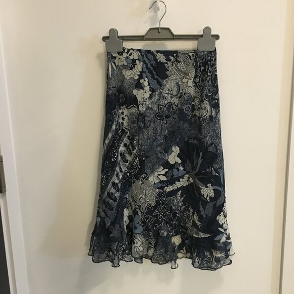 Blue and white patterned skirt, Reitman Petites - Picture 1 of 3